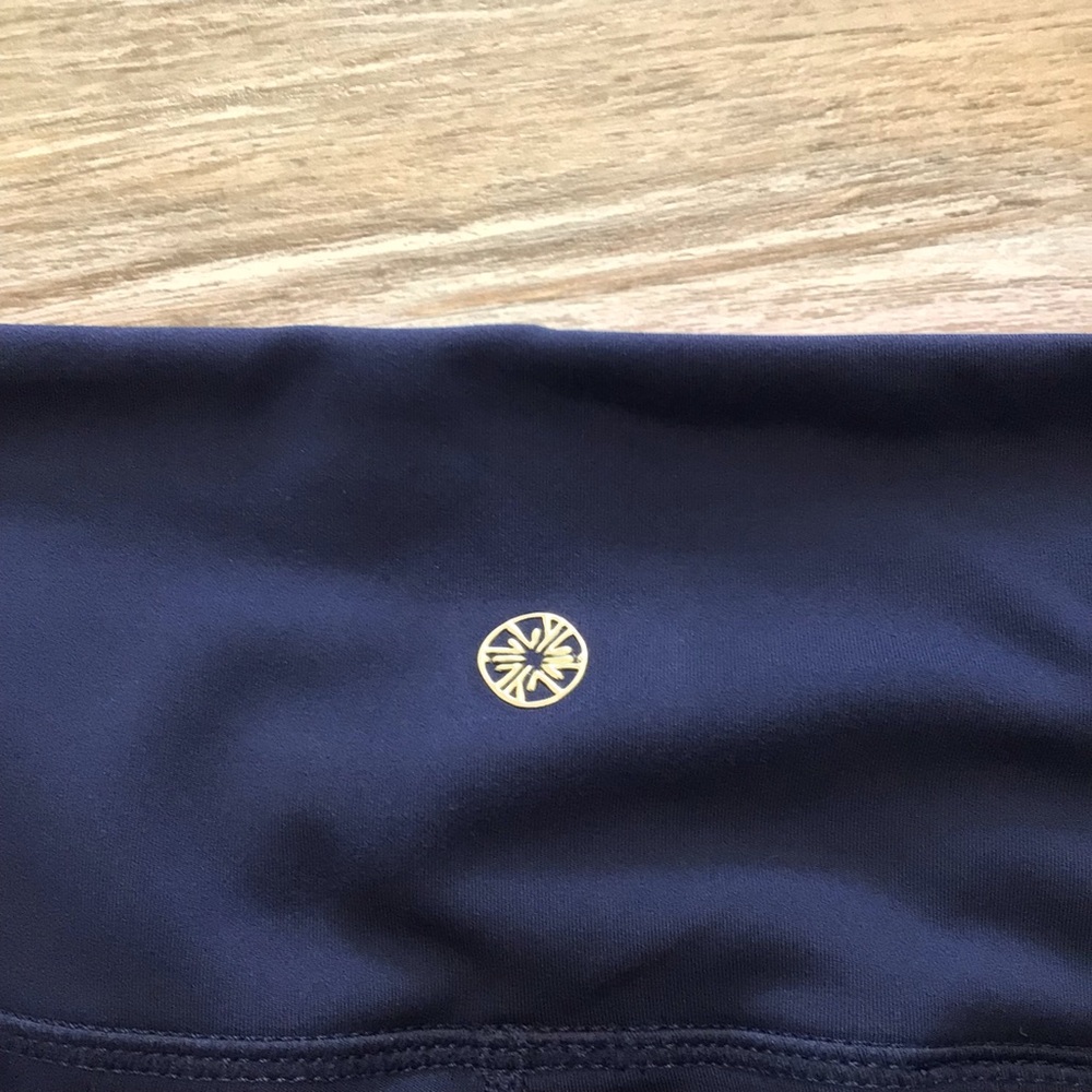 Lilly Pulitzer Luxletic Navy 26” Weekender High Rise Leggings Medium - Picture 12 of 16